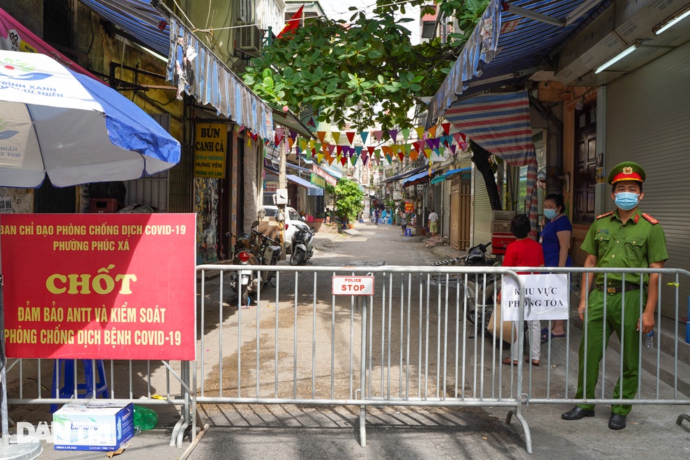 Phát hiện F0 mới, Hà Nội phong tỏa và xét nghiệm khu dân cư 800 người - 1 Phát hiện F0 mới, Hà Nội phong tỏa và xét nghiệm khu dân cư 800 người - 1