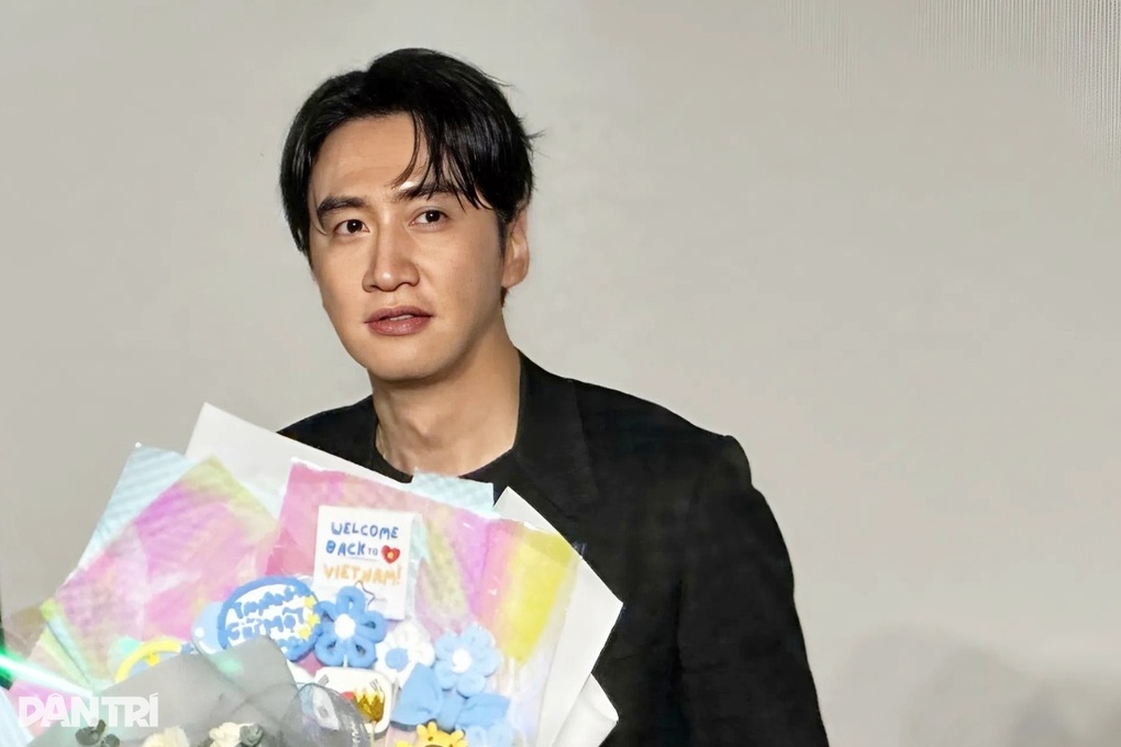Hoàng tử châu Á Lee Kwang Soo nói lý do giận dỗi nàng thơ Hoàng Hà - 2 Hoàng tử châu Á Lee Kwang Soo nói lý do giận dỗi nàng thơ Hoàng Hà - 2
