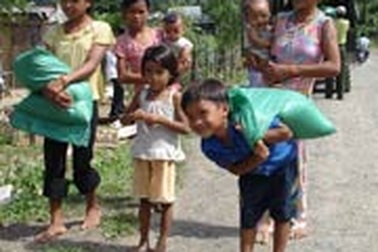 Xông đất đồng bào Rục