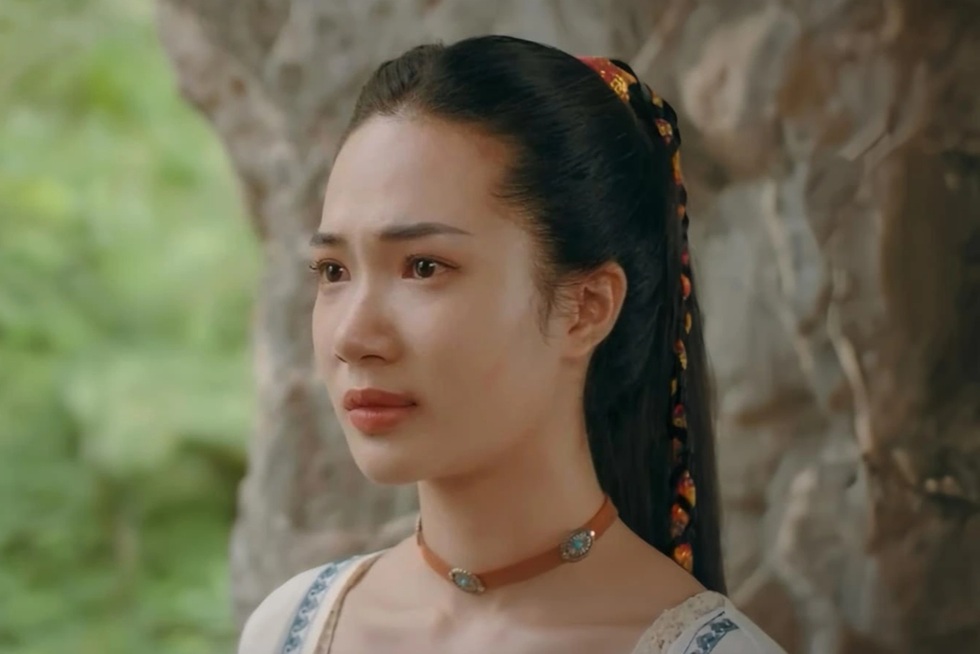 Nương tử Thanh Huế tiết lộ đời thực khác xa bà chủ sòng bạc sành sỏi - 2 Nương tử Thanh Huế tiết lộ đời thực khác xa bà chủ sòng bạc sành sỏi - 2