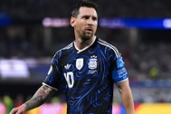 Maradona khiến người Anh căm hận, nỗi đau Beckham, lịch sử chờ Messi