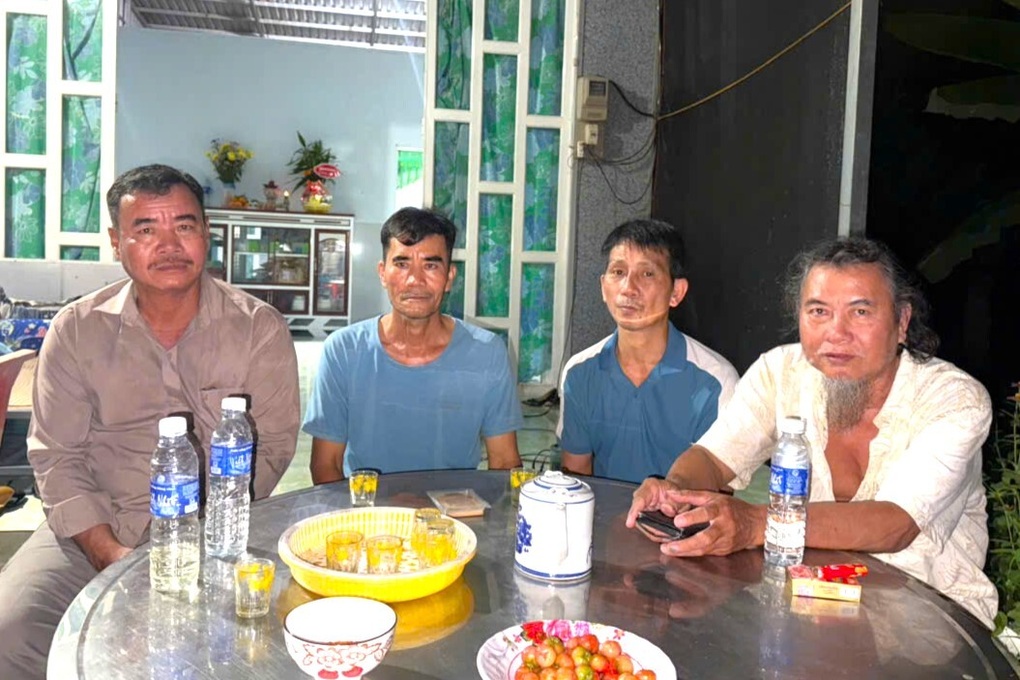 Cuộc đoàn tụ không ai ngờ tới sau 50 năm thất lạc - 1 Cuộc đoàn tụ không ai ngờ tới sau 50 năm thất lạc - 1