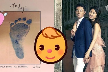 Lâm Tâm Như khoe con gái có lúm đồng tiền