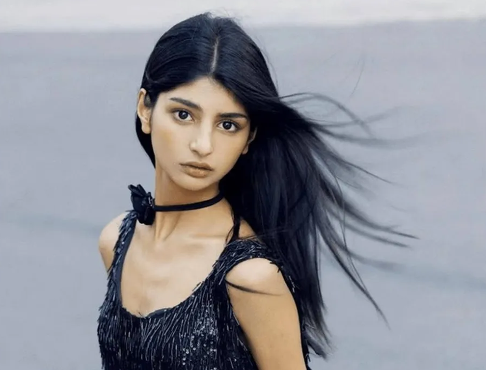 Cô gái đổi đời nhờ được nhận nuôi, nổi tiếng vì xinh như búp bê - 3