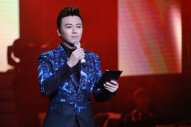 Tuấn Ngọc khen Phan Anh đẹp trai