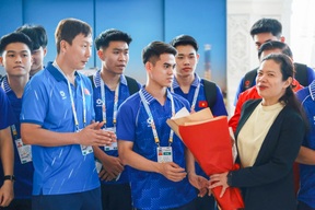 U22 Việt Nam tới Thái Lan, tự tin tranh HCV SEA Games 33