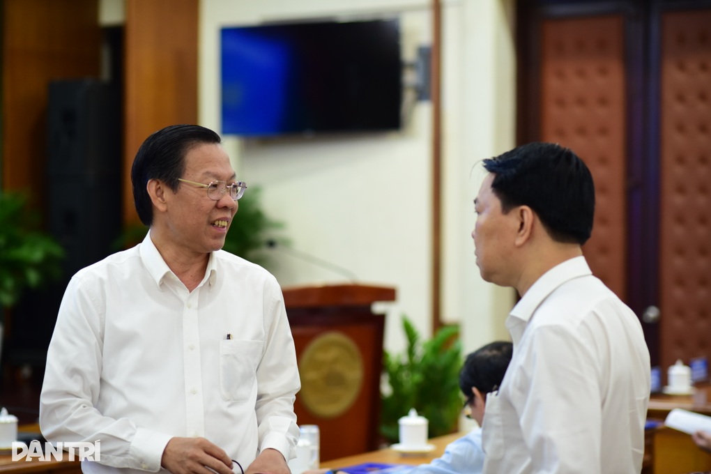 Chủ tịch TPHCM: Xử lý nhà thầu yếu kém, chây ỳ, vi phạm hợp đồng các dự án - 1 Chủ tịch TPHCM: Xử lý nhà thầu yếu kém, chây ỳ, vi phạm hợp đồng các dự án - 1