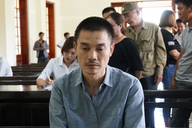 Kẻ giết người xin được phụng dưỡng cha mẹ, chăm sóc con bị hại