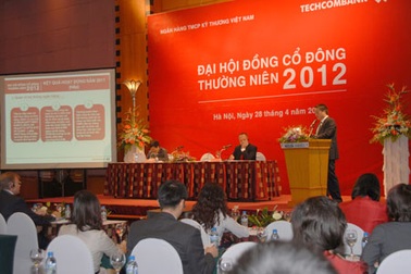 Techcombank đặt chỉ tiêu lợi nhuận 5.300 tỷ trong năm 2012