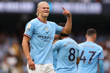 Man City, Chelsea tìm được chiến thắng theo kịch bản bất ngờ