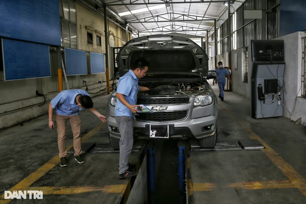 Xôn xao việc từ chối đăng kiểm xe không chính chủ, phải trình sổ bảo dưỡng - 2 Xôn xao việc từ chối đăng kiểm xe không chính chủ, phải trình sổ bảo dưỡng - 2