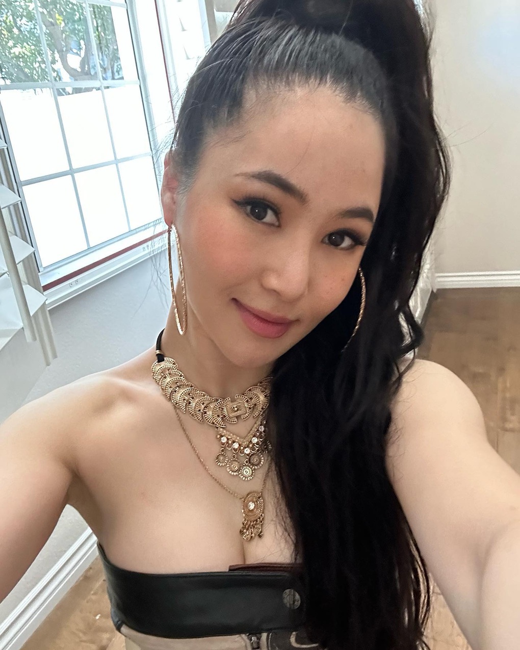 Hương Tràm tiết lộ cuộc sống làm thêm ở Mỹ, lên tiếng về tin đồn sinh con - 2 Hương Tràm tiết lộ cuộc sống làm thêm ở Mỹ, lên tiếng về tin đồn sinh con - 2