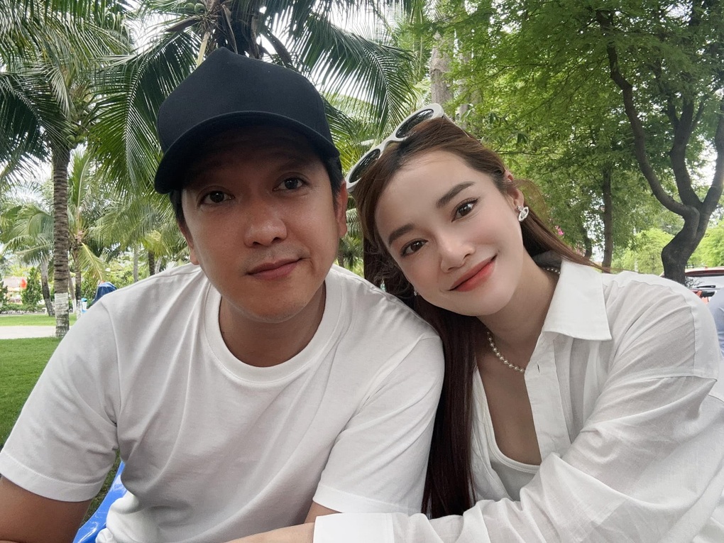 Nhã Phương mang bầu lần 2: Được khen nhuận sắc, ông xã chăm từng bữa ăn - 12 Nhã Phương mang bầu lần 2: Được khen nhuận sắc, ông xã chăm từng bữa ăn - 12