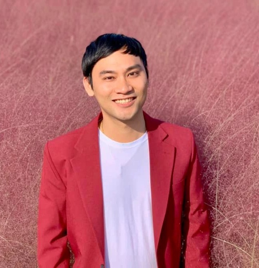 Tiktoker triệu view ngỏ lời cầu hôn DJ nóng bỏng ngay khi vừa gặp - 3 Tiktoker triệu view ngỏ lời cầu hôn DJ nóng bỏng ngay khi vừa gặp - 3