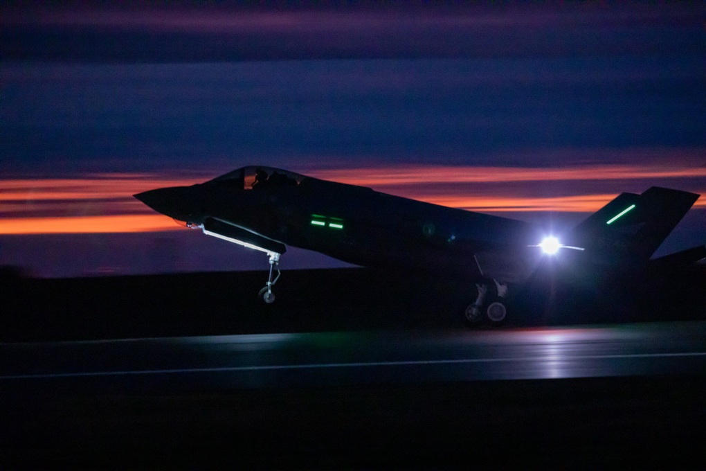 NATO lần đầu tiên điều F-35 trực chiến ở nước láng giềng với Ukraine - 1