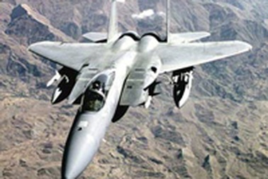 Mỹ tạm ngưng sử dụng máy bay chiến đấu F-15 vì lỗi cấu trúc