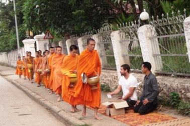 Một ngày không vội vã ở Luang Prabang