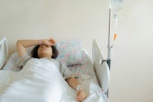 Di chứng suốt đời khi chủ quan với bệnh do não mô cầu ở thanh thiếu niên