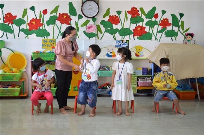 Trẻ mầm non thành phố Cao Lãnh, Đồng Tháp đi học trực tiếp.
