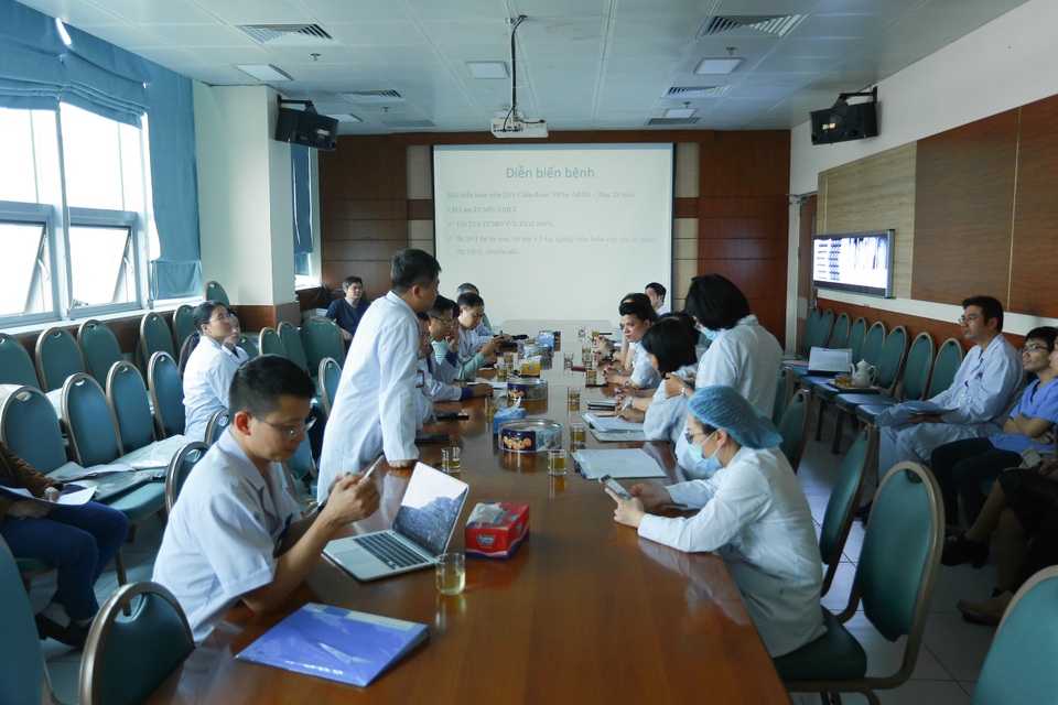 Hài nhi ngừng tim 10 phút, bạn đọc giúp đỡ 1,2 tỉ đồng cứu sản phụ - 1 Hài nhi ngừng tim 10 phút, bạn đọc giúp đỡ 1,2 tỉ đồng cứu sản phụ - 1