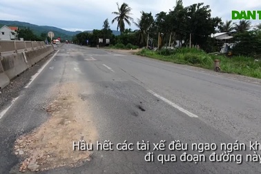 Quốc lộ 1 đoạn qua Phú Yên chi chít “ổ gà”, “ổ voi”