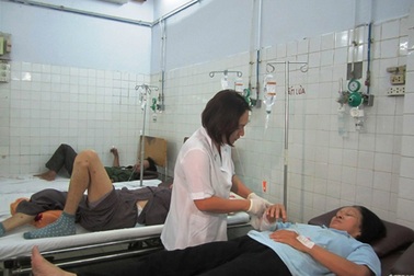 Nhiều nạn nhân vụ sập giàn giáo đang nguy kịch