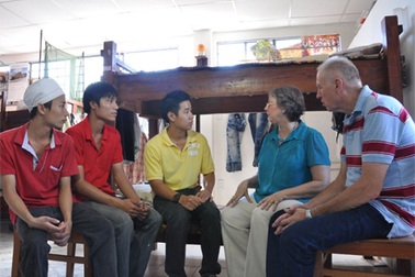 Vợ chồng “Ông Bụt” xuất hiện trong “Việt Nam trong tim tôi”