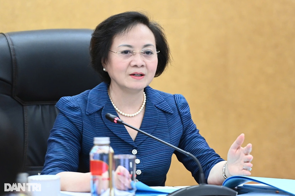 Cán bộ, công chức cấp tỉnh, huyện về xã được giữ lương hiện hưởng - 1 Cán bộ, công chức cấp tỉnh, huyện về xã được giữ lương hiện hưởng - 1