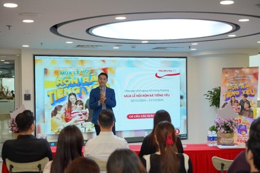 Prudential công bố người  trúng thưởng chương trình "Mùa lễ hội rộn rã tiếng yêu"