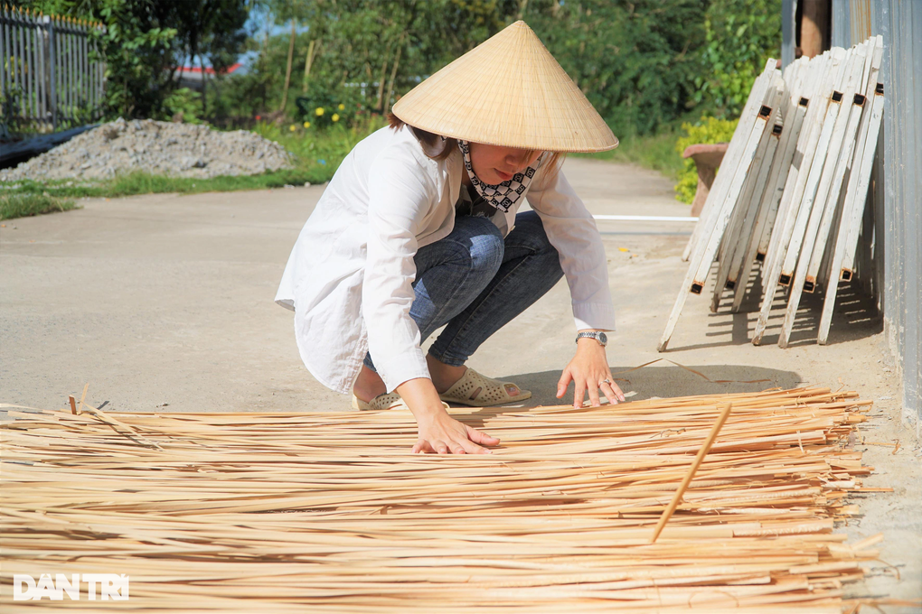 Gom thứ 0 đồng chế thành món đồ nửa triệu đồng/chiếc, chị em công sở mê tít - 3 Gom thứ 0 đồng chế thành món đồ nửa triệu đồng/chiếc, chị em công sở mê tít - 3
