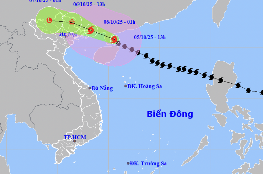 Dự báo rạng sáng mai bão Matmo đổ bộ Quảng Ninh - 1 Dự báo rạng sáng mai bão Matmo đổ bộ Quảng Ninh - 1