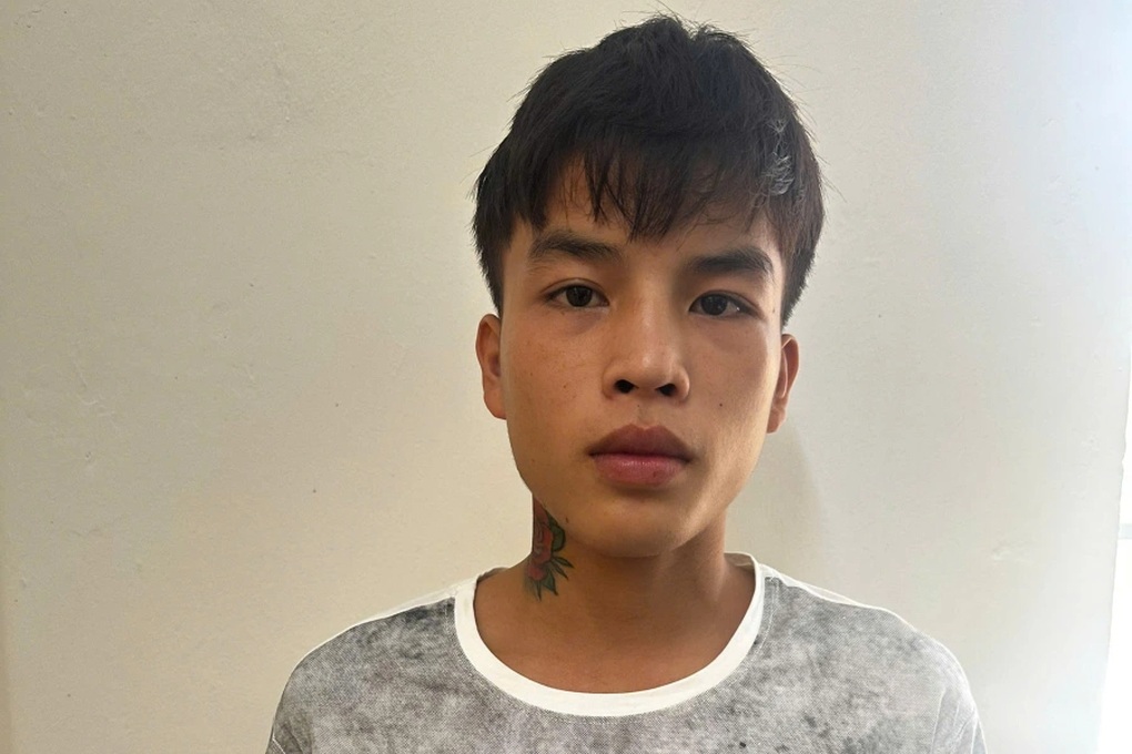 Mâu thuẫn trên bàn nhậu, một người bị chém nhầm - 1 Mâu thuẫn trên bàn nhậu, một người bị chém nhầm - 1