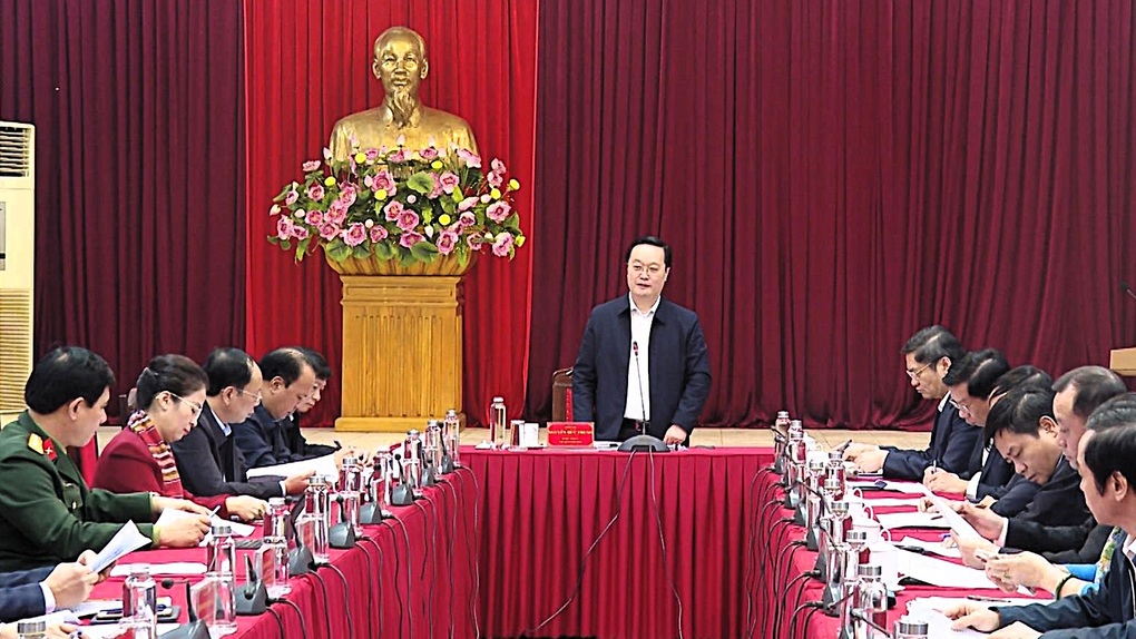 Nghệ An: Đơn vị không sáp nhập, hợp nhất cũng phải rà soát sắp xếp bộ máy - 1 Nghệ An: Đơn vị không sáp nhập, hợp nhất cũng phải rà soát sắp xếp bộ máy - 1