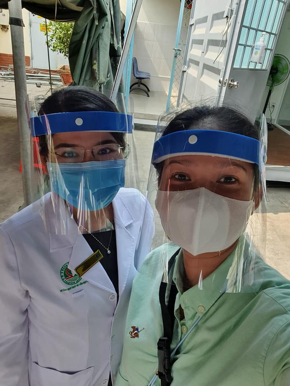 Nữ thiếu úy, bác sĩ là công dân trẻ tiêu biểu TPHCM, từng tới 20 quốc gia - 5 Nữ thiếu úy, bác sĩ là công dân trẻ tiêu biểu TPHCM, từng tới 20 quốc gia - 5