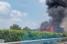 Cháy xe tải trên cao tốc TPHCM - Long Thành - Dầu Giây