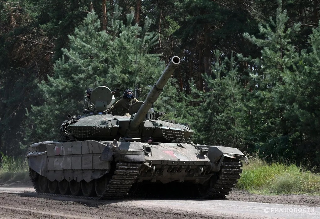 Xe tăng T-90M Nga lập kỷ lục vô tiền khoáng hậu, diệt tàu Ukraine trên sông - 1
