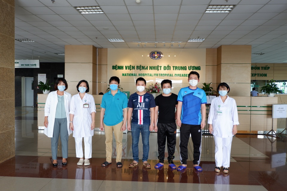 Thêm 6 bệnh nhân khỏi bệnh, Việt Nam chỉ còn 18 ca mắc Covid-19 - 1 Thêm 6 bệnh nhân khỏi bệnh, Việt Nam chỉ còn 18 ca mắc Covid-19 - 1