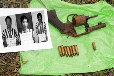 Cuộc truy lùng băng cướp báo đen 