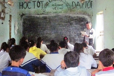 Lớp học của “người thầy không bằng cấp”