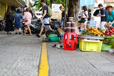 Người bán rong ở trung tâm TPHCM sắp thoát cảnh tháo chạy khi thấy "đô thị"
