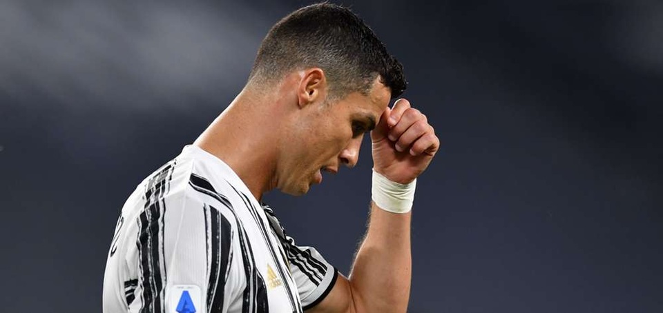 Juventus ở thế ngàn cân treo sợi tóc, C.Ronaldo sẵn sàng tháo chạy - 1 Juventus ở thế ngàn cân treo sợi tóc, C.Ronaldo sẵn sàng tháo chạy - 1