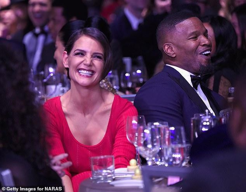 Katie Holmes sau một cuộc hôn nhân đổ vỡ và hai mối tình chóng vánh - 6 Katie Holmes sau một cuộc hôn nhân đổ vỡ và hai mối tình chóng vánh - 6