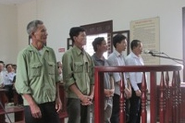 Quan xã lập hồ sơ khống, "ăn" tiền đền bù