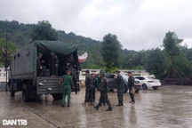 Vụ máy bay quân sự rơi ở Bình Định: Đã liên lạc được với 2 phi công