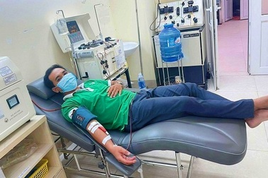 Chàng thanh niên xã vượt gần 100 km hiến máu cứu người