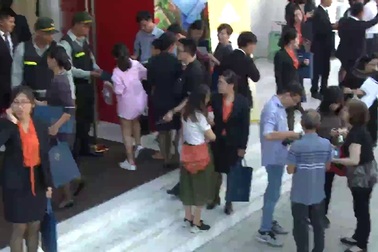 Hơn 800 người bốc thăm để được mua nhà tại dự án Saigon South Residences