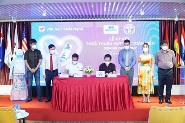 Cục Công nghệ thông tin nhận 2 phần mềm chuyển đổi số hiện đại để chống dịch Covid-19