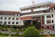 Người dân khốn khổ vì sự chậm trễ khó hiểu của UBND quận Tây Hồ