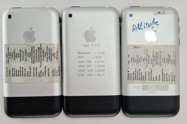 Hình ảnh nguyên mẫu iPhone 2G phiên bản chưa hoàn thiện