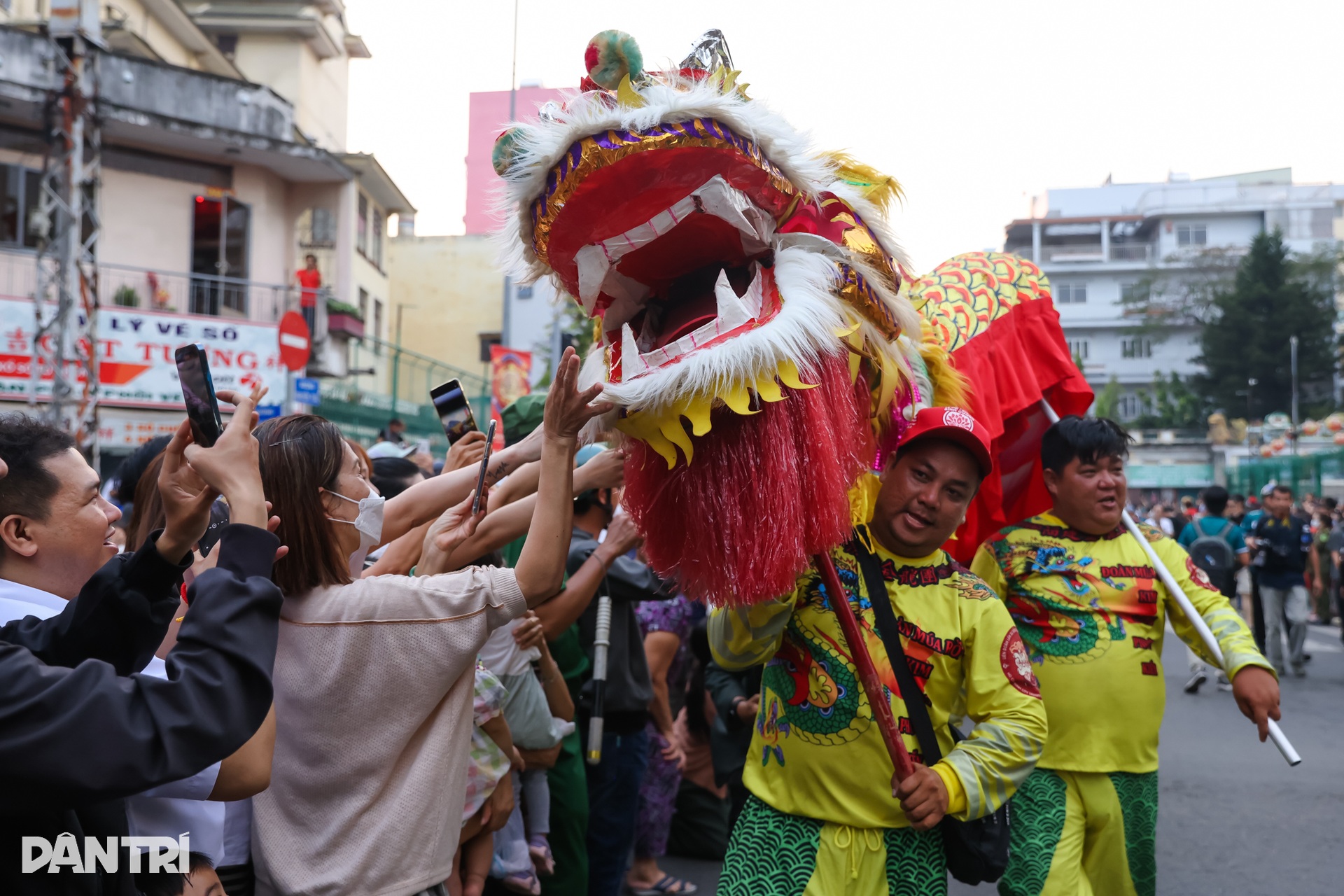 Tết Nguyên tiêu tưng bừng của người Hoa ở TPHCM - 6 Tết Nguyên tiêu tưng bừng của người Hoa ở TPHCM - 6